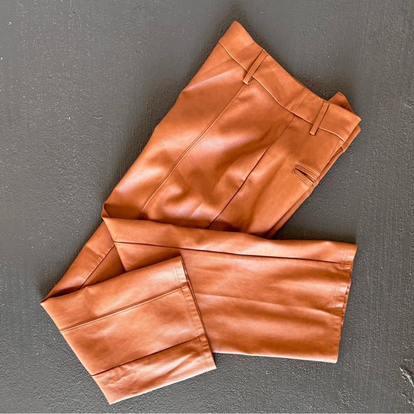 7 For All Mankind Wide Leg Faux Cognac Leather Fully Lined Mid Rise Cropped Pant - Picture 6 of 12